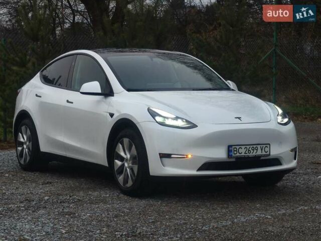 Белый Тесла Model Y, объемом двигателя 0 л и пробегом 39 тыс. км за 26800 $, фото 2 на Automoto.ua