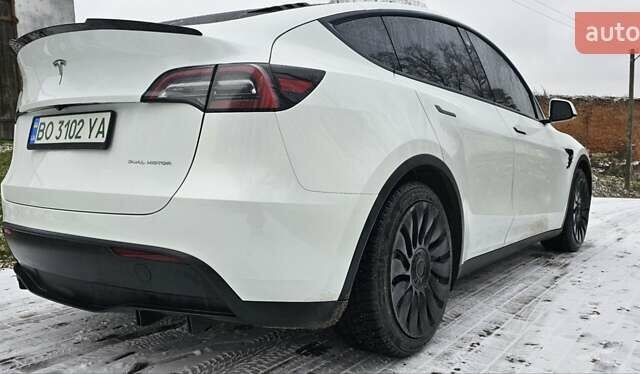 Белый Тесла Model Y, объемом двигателя 0 л и пробегом 52 тыс. км за 26900 $, фото 8 на Automoto.ua