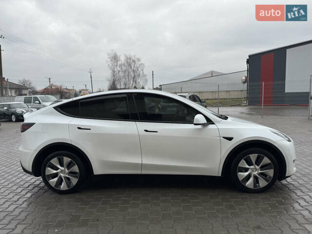 Білий Тесла Model Y, об'ємом двигуна 0 л та пробігом 37 тис. км за 25500 $, фото 3 на Automoto.ua