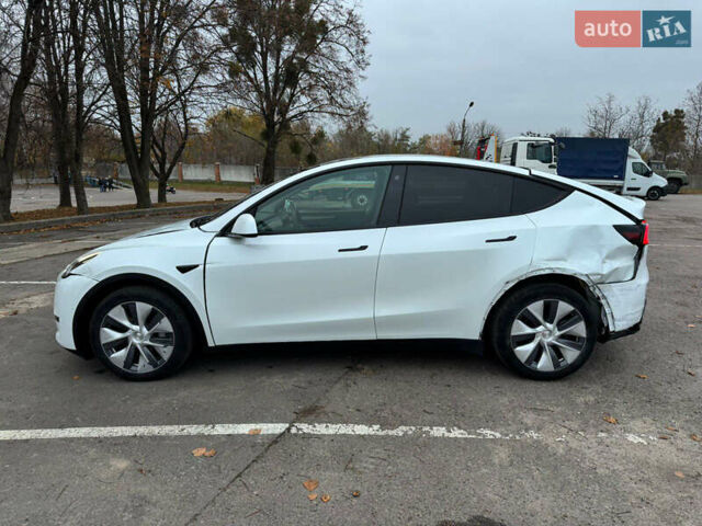 Белый Тесла Model Y, объемом двигателя 0 л и пробегом 50 тыс. км за 20500 $, фото 3 на Automoto.ua