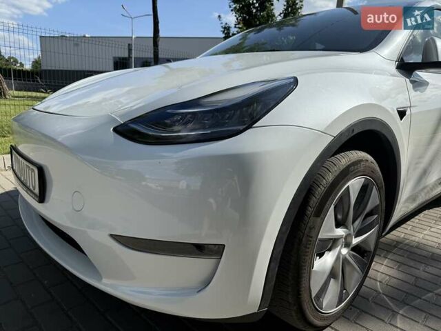 Білий Тесла Model Y, об'ємом двигуна 0 л та пробігом 40 тис. км за 26350 $, фото 8 на Automoto.ua