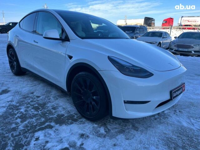 Белый Тесла Model Y, объемом двигателя 0 л и пробегом 13 тыс. км за 33190 $, фото 2 на Automoto.ua