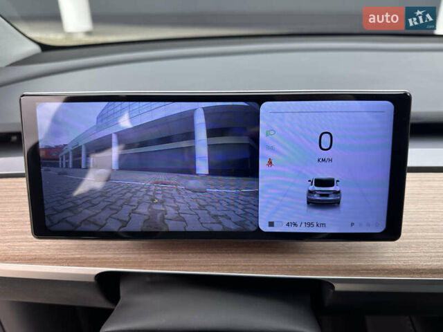 Белый Тесла Model Y, объемом двигателя 0 л и пробегом 41 тыс. км за 29900 $, фото 25 на Automoto.ua