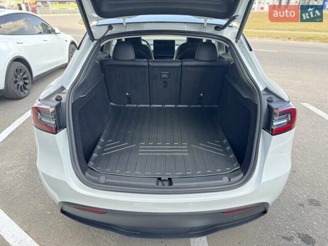Белый Тесла Model Y, объемом двигателя 0 л и пробегом 6 тыс. км за 38000 $, фото 18 на Automoto.ua