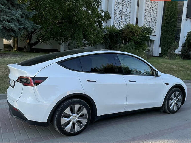Белый Тесла Model Y, объемом двигателя 0 л и пробегом 81 тыс. км за 24700 $, фото 28 на Automoto.ua