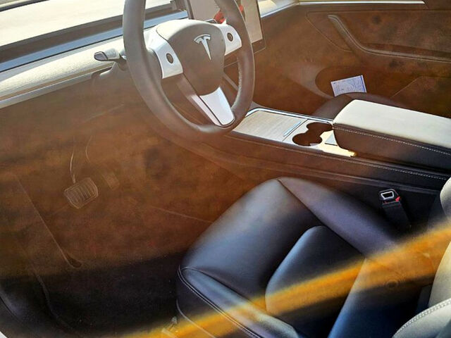 Білий Тесла Model Y, об'ємом двигуна 0 л та пробігом 21 тис. км за 30500 $, фото 13 на Automoto.ua