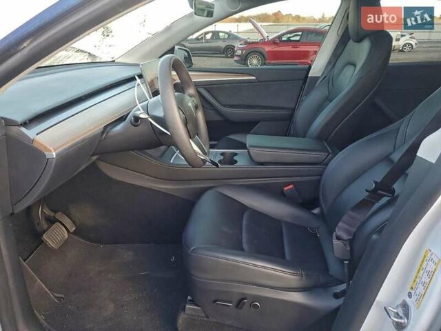 Білий Тесла Model Y, об'ємом двигуна 0 л та пробігом 83 тис. км за 12200 $, фото 6 на Automoto.ua