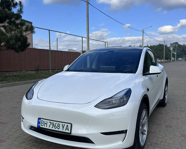 Белый Тесла Model Y, объемом двигателя 0 л и пробегом 12 тыс. км за 28800 $, фото 11 на Automoto.ua