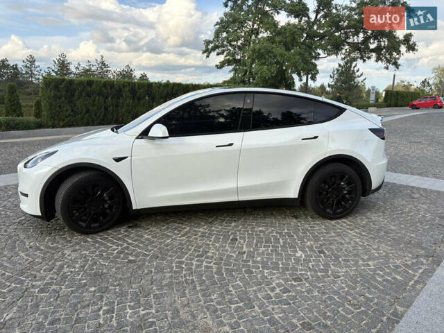 Белый Тесла Model Y, объемом двигателя 0 л и пробегом 38 тыс. км за 28400 $, фото 8 на Automoto.ua