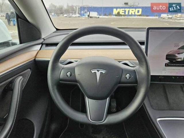 Белый Тесла Model Y, объемом двигателя 0 л и пробегом 29 тыс. км за 25000 $, фото 22 на Automoto.ua