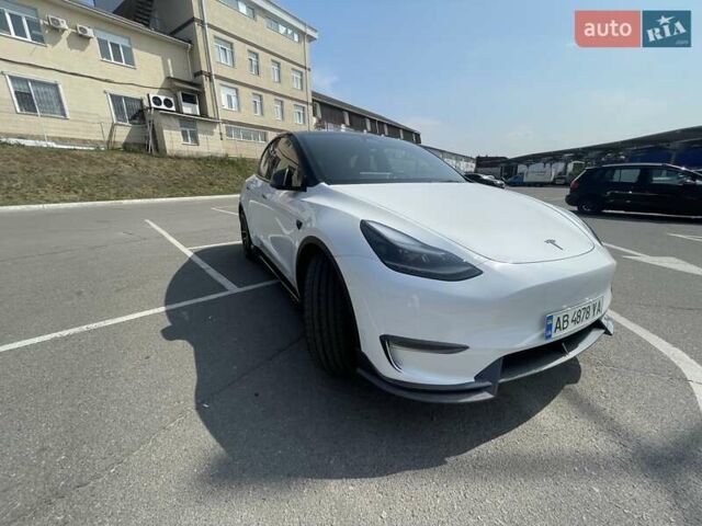 Белый Тесла Model Y, объемом двигателя 0 л и пробегом 52 тыс. км за 33500 $, фото 3 на Automoto.ua