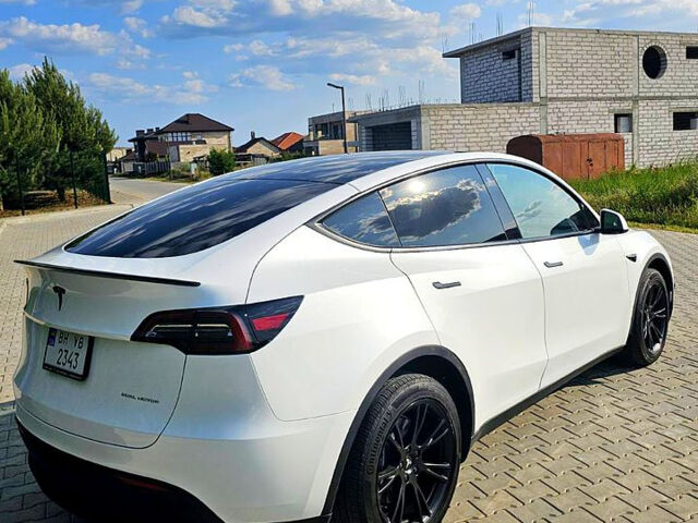 Білий Тесла Model Y, об'ємом двигуна 0 л та пробігом 21 тис. км за 30500 $, фото 7 на Automoto.ua