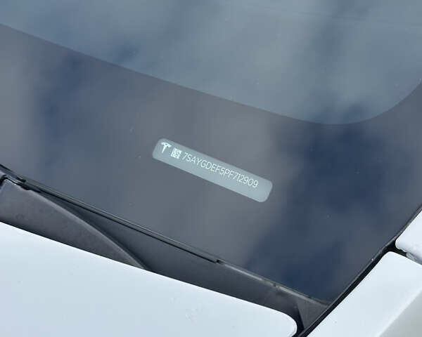 Белый Тесла Model Y, объемом двигателя 0 л и пробегом 24 тыс. км за 32000 $, фото 24 на Automoto.ua