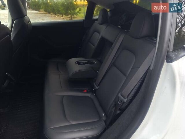 Белый Тесла Model Y, объемом двигателя 0 л и пробегом 39 тыс. км за 26800 $, фото 15 на Automoto.ua