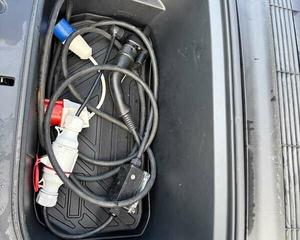 Белый Тесла Model Y, объемом двигателя 0 л и пробегом 47 тыс. км за 32500 $, фото 27 на Automoto.ua