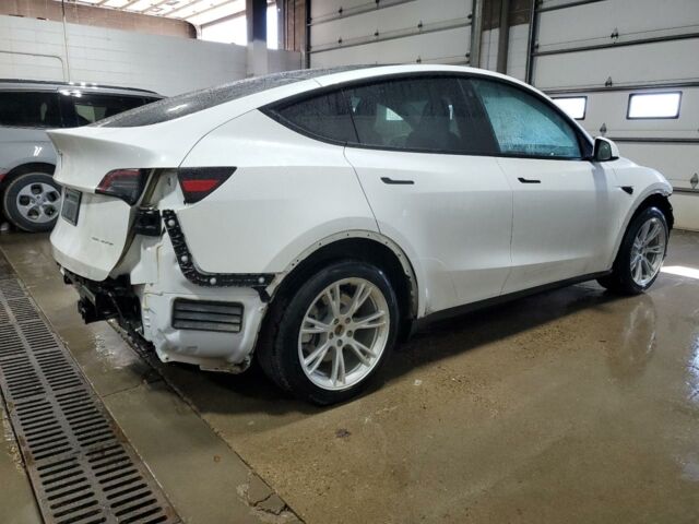 Білий Тесла Model Y, об'ємом двигуна 0 л та пробігом 53 тис. км за 19800 $, фото 5 на Automoto.ua