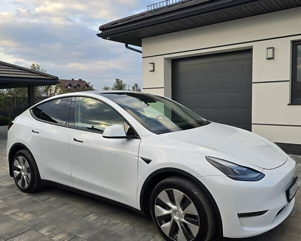 Белый Тесла Model Y, объемом двигателя 0 л и пробегом 42 тыс. км за 26800 $, фото 5 на Automoto.ua