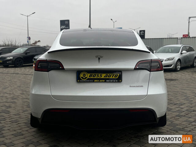 Білий Тесла Model Y, об'ємом двигуна 82 л та пробігом 33 тис. км за 35000 $, фото 5 на Automoto.ua