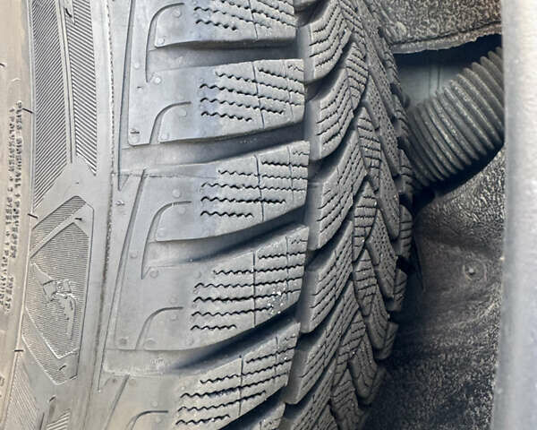 Белый Тесла Model Y, объемом двигателя 0 л и пробегом 76 тыс. км за 33000 $, фото 23 на Automoto.ua