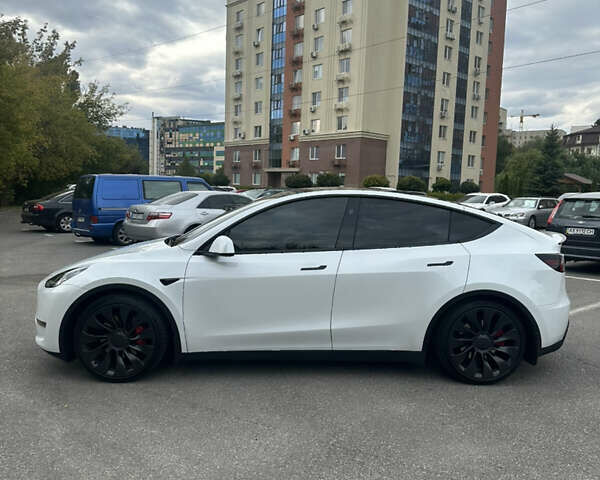 Белый Тесла Model Y, объемом двигателя 0 л и пробегом 31 тыс. км за 36500 $, фото 3 на Automoto.ua