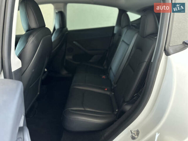 Белый Тесла Model Y, объемом двигателя 0 л и пробегом 36 тыс. км за 25500 $, фото 15 на Automoto.ua