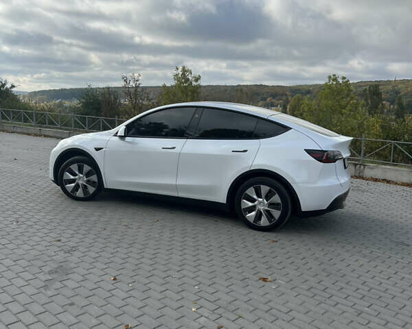 Тесла Model Y 2023 в Тернополе на Automoto.ua Белый Тесла Model Y, объемом двигателя 0 л и пробегом 16 тыс. км за 28500 $, фото 3 на Automoto.ua