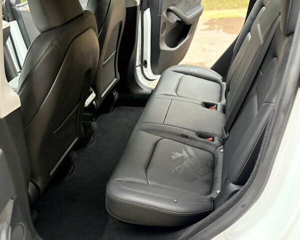 Тесла Model Y 2023 в Новояворовск на Automoto.ua Белый Тесла Model Y, объемом двигателя 0 л и пробегом 41 тыс. км за 28300 $, фото 23 на Automoto.ua