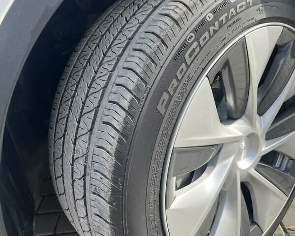 Тесла Model Y 2023 в Тернополе на Automoto.ua Белый Тесла Model Y, объемом двигателя 0 л и пробегом 16 тыс. км за 28500 $, фото 13 на Automoto.ua