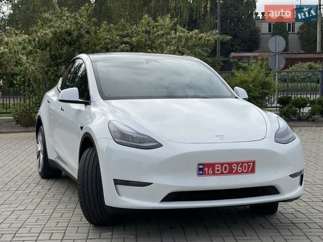 Білий Тесла Model Y, об'ємом двигуна 0 л та пробігом 25 тис. км за 28500 $, фото 4 на Automoto.ua
