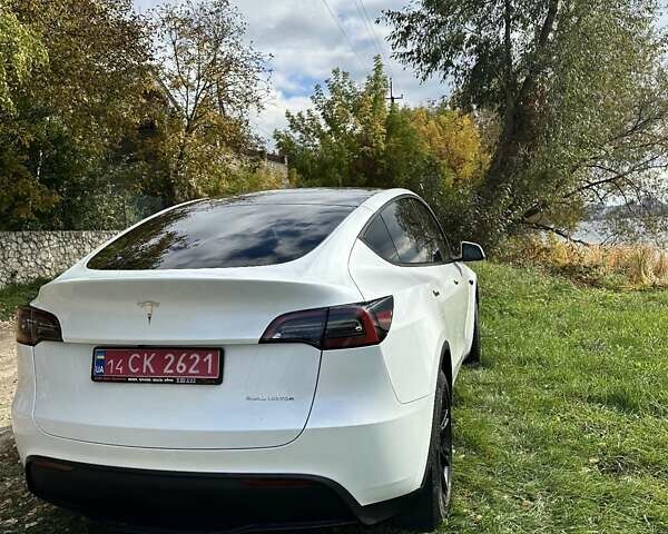 Тесла Model Y 2023 в Тернополе на Automoto.ua Белый Тесла Model Y, объемом двигателя 0 л и пробегом 44 тыс. км за 28700 $, фото 45 на Automoto.ua