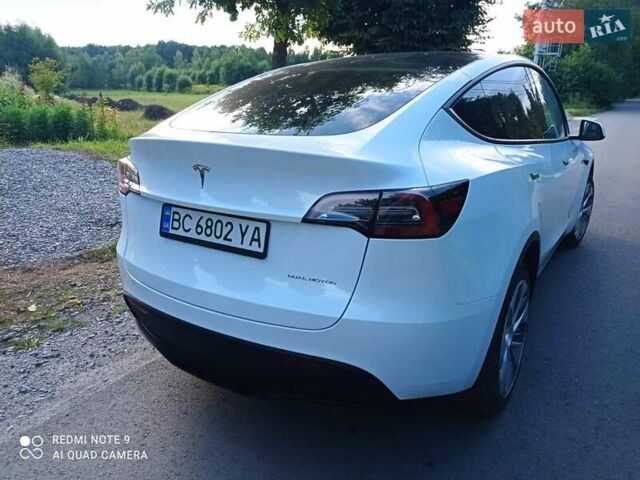 Білий Тесла Model Y, об'ємом двигуна 0 л та пробігом 17 тис. км за 29400 $, фото 2 на Automoto.ua