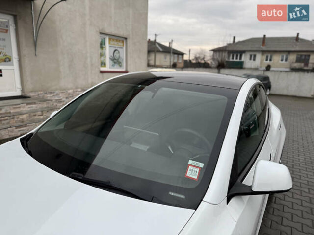 Білий Тесла Model Y, об'ємом двигуна 0 л та пробігом 37 тис. км за 25500 $, фото 11 на Automoto.ua