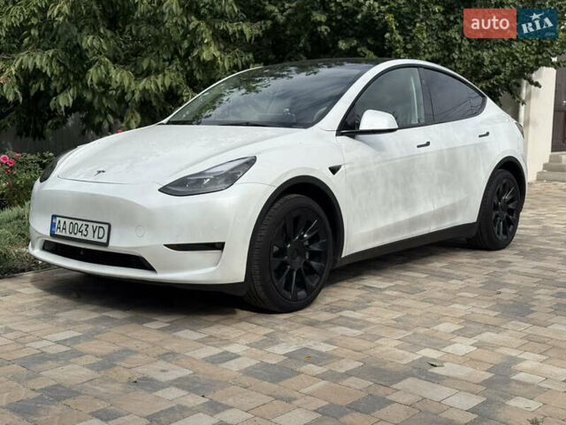 Белый Тесла Model Y, объемом двигателя 0 л и пробегом 20 тыс. км за 39000 $, фото 1 на Automoto.ua