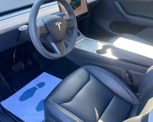 Тесла Model Y 2023 в Ужгороде на Automoto.ua Белый Тесла Model Y, объемом двигателя 0 л и пробегом 20 тыс. км за 37999 $, фото 7 на Automoto.ua