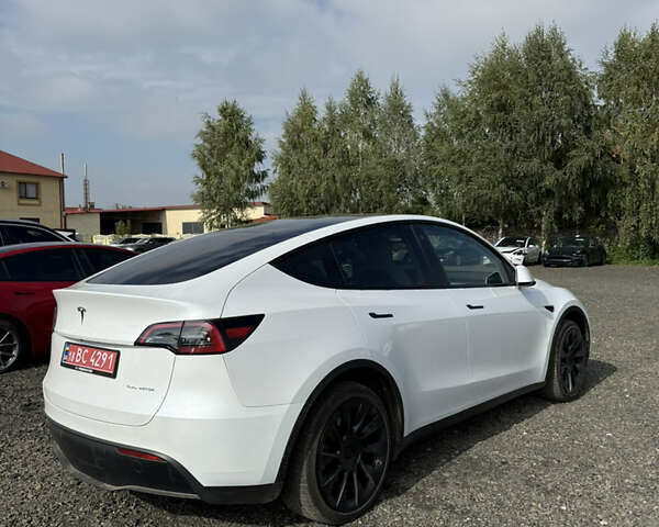 Білий Тесла Model Y, об'ємом двигуна 0 л та пробігом 108 тис. км за 27800 $, фото 7 на Automoto.ua