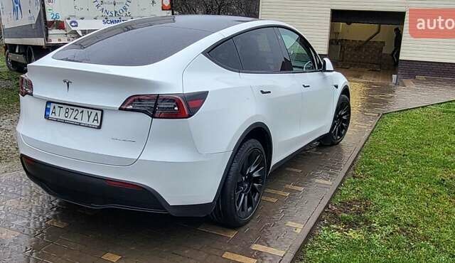 Белый Тесла Model Y, объемом двигателя 0 л и пробегом 56 тыс. км за 26500 $, фото 5 на Automoto.ua
