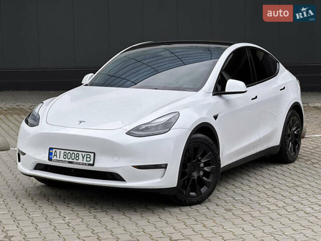 Белый Тесла Model Y, объемом двигателя 0 л и пробегом 41 тыс. км за 29900 $, фото 1 на Automoto.ua
