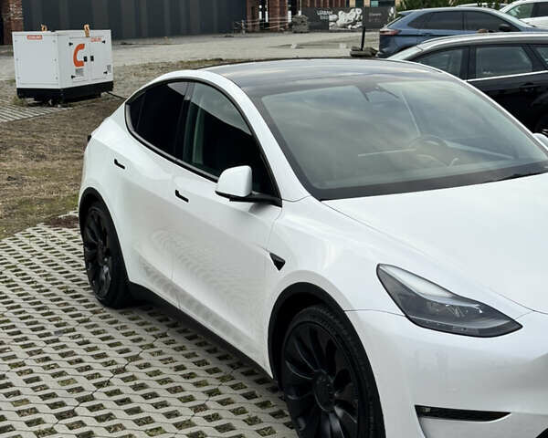 Белый Тесла Model Y, объемом двигателя 0 л и пробегом 45 тыс. км за 29900 $, фото 8 на Automoto.ua