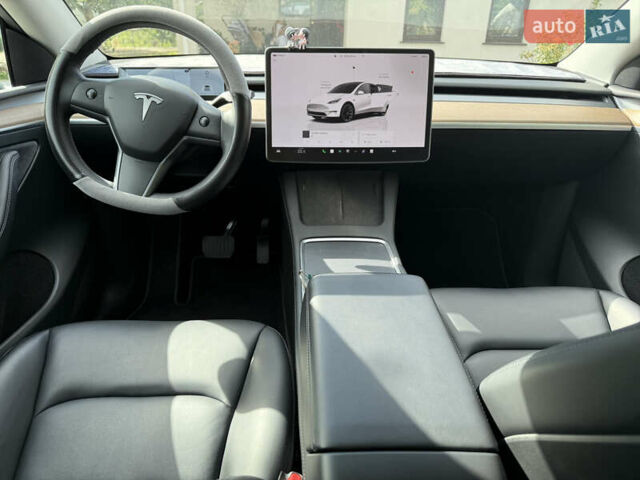 Белый Тесла Model Y, объемом двигателя 0 л и пробегом 20 тыс. км за 39000 $, фото 32 на Automoto.ua
