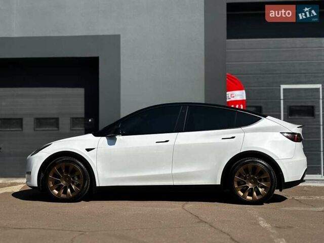 Білий Тесла Model Y, об'ємом двигуна 0 л та пробігом 42 тис. км за 31500 $, фото 4 на Automoto.ua