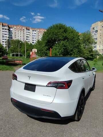 Белый Тесла Model Y, объемом двигателя 0 л и пробегом 1 тыс. км за 38000 $, фото 27 на Automoto.ua