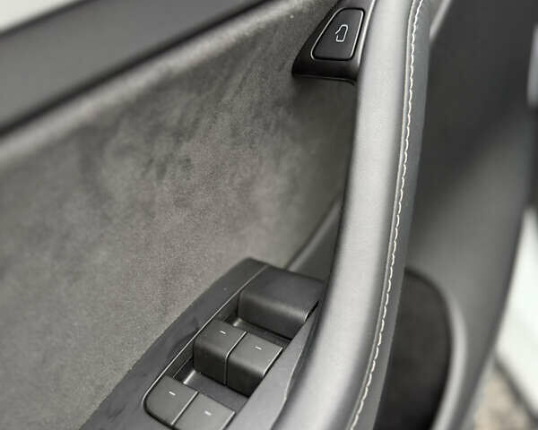 Белый Тесла Model Y, объемом двигателя 0 л и пробегом 23 тыс. км за 26500 $, фото 30 на Automoto.ua