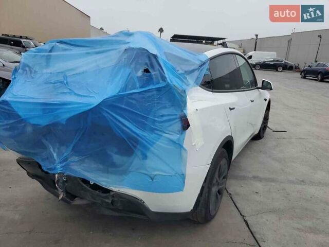 Белый Тесла Model Y, объемом двигателя 0 л и пробегом 50 тыс. км за 18800 $, фото 7 на Automoto.ua
