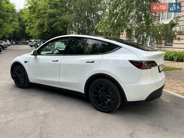 Белый Тесла Model Y, объемом двигателя 0 л и пробегом 15 тыс. км за 29900 $, фото 3 на Automoto.ua