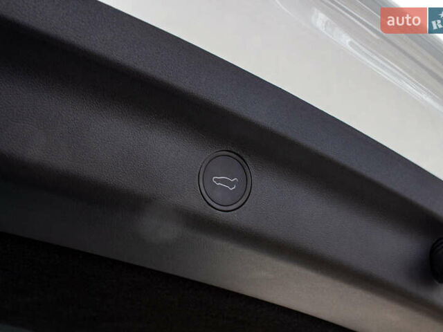 Білий Тесла Model Y, об'ємом двигуна 0 л та пробігом 11 тис. км за 30000 $, фото 24 на Automoto.ua