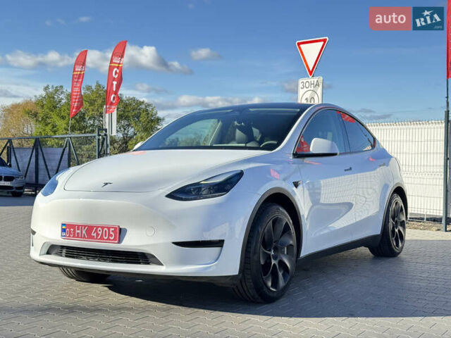 Белый Тесла Model Y, объемом двигателя 0 л и пробегом 26 тыс. км за 29900 $, фото 17 на Automoto.ua