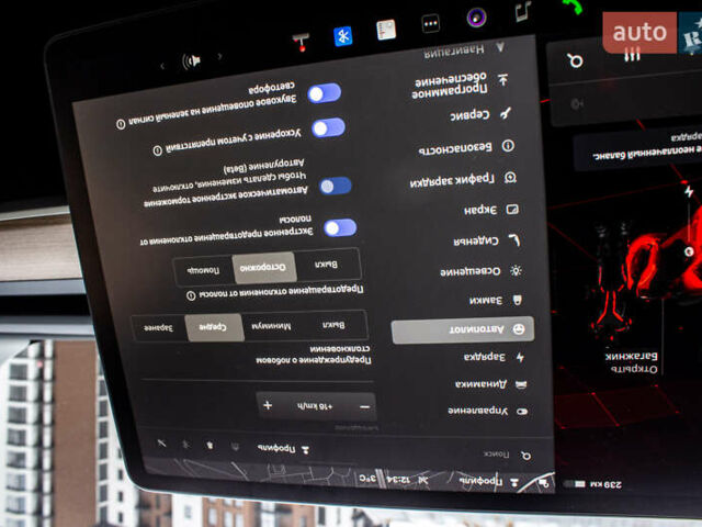 Білий Тесла Model Y, об'ємом двигуна 0 л та пробігом 11 тис. км за 30000 $, фото 47 на Automoto.ua