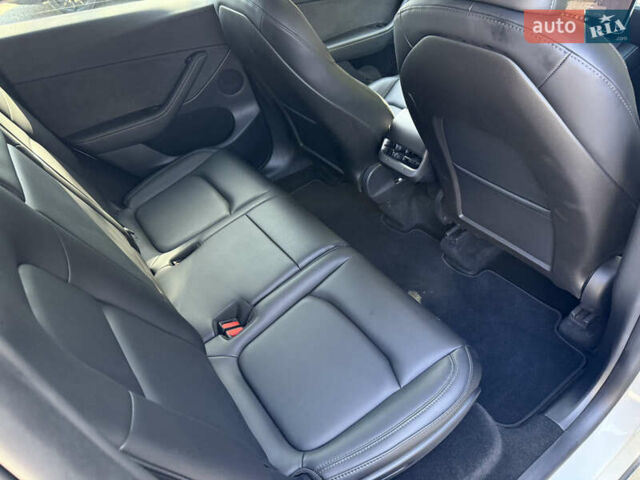 Белый Тесла Model Y, объемом двигателя 0 л и пробегом 13 тыс. км за 29500 $, фото 18 на Automoto.ua