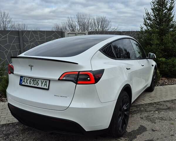 Білий Тесла Model Y, об'ємом двигуна 0 л та пробігом 8 тис. км за 30500 $, фото 4 на Automoto.ua