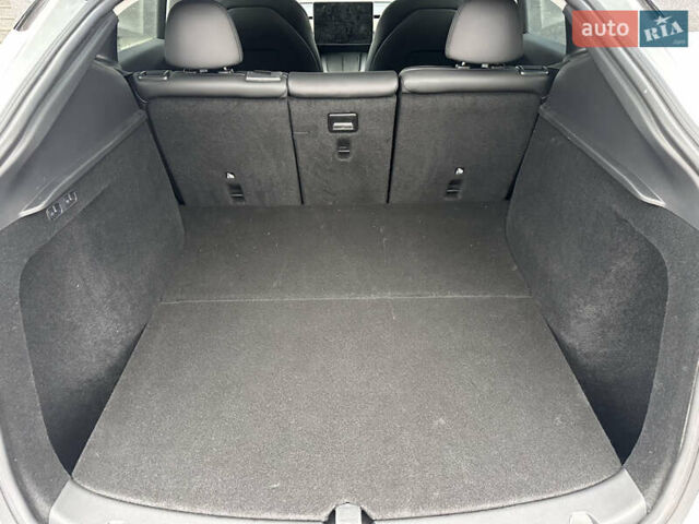 Белый Тесла Model Y, объемом двигателя 0 л и пробегом 16 тыс. км за 33700 $, фото 22 на Automoto.ua